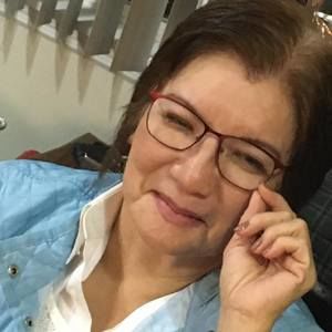 Meet your Posher, Carmella